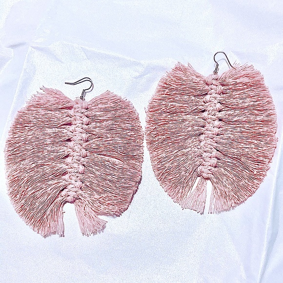 🥳HP; Soul_Embellish Creative Handmade w/L♥️VE•Trendy Macramé Earring🪶Weight HP - Picture 2 of 16